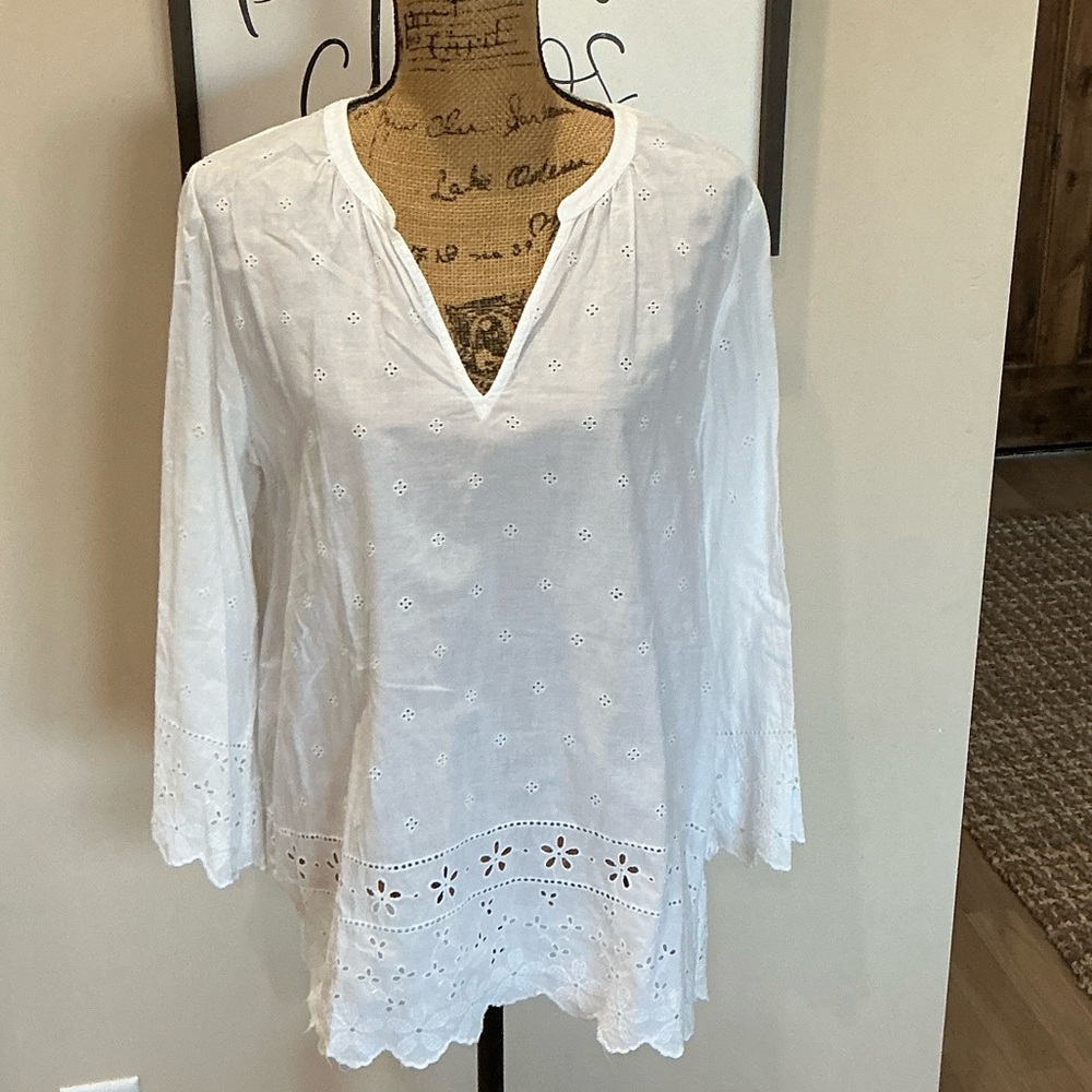 Old Navy White Eyelet Blouse